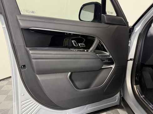 Used 2023 Land Rover Range Rover Autobiography AWD/4WD image 24