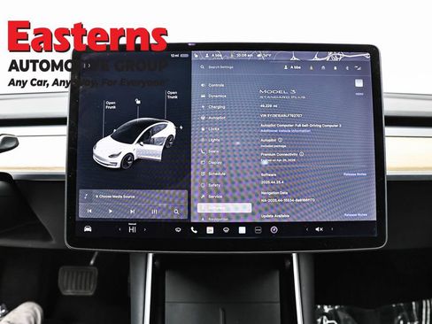 Used 2020 Tesla Model 3 Standard Range RWD image 12