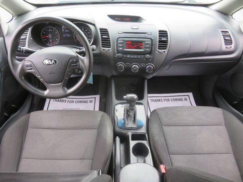 Used 2017 Kia Forte LX FWD image 13