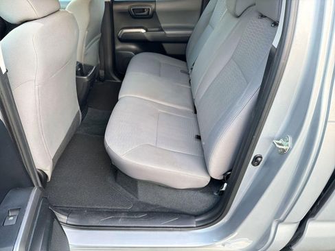 Used 2017 Toyota Tacoma SR5 image 14