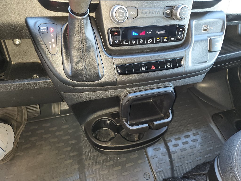 Used 2025 RAM ProMaster 2500 w/ U-Haul Equipment Group FWD image 25