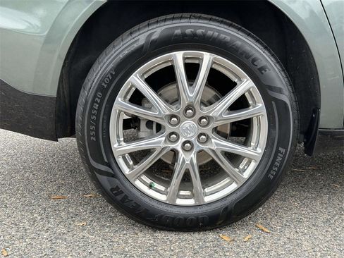 Used 2022 Buick Enclave Essence w/ Experience Buick Package image 25