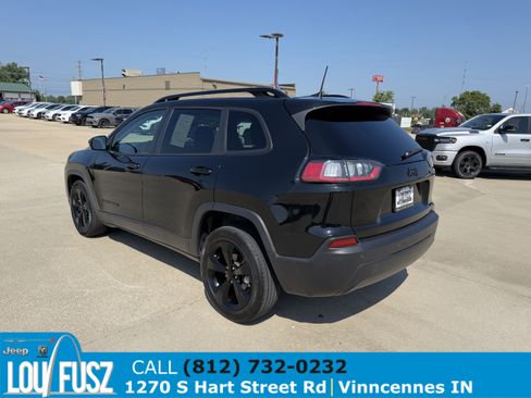 Used 2021 Jeep Cherokee Latitude Plus FWD image 5