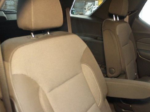 Used 2023 Chevrolet Traverse LT w/ Rear Camera Mirror Package image 13