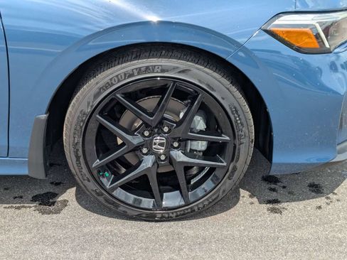 Used 2025 Honda Civic Sport image 11