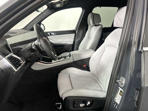 Used 2026 BMW X5 xDrive40i w/ Climate Comfort Package AWD/4WD image 11
