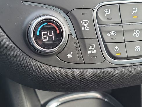 Used 2023 Chevrolet Malibu LT FWD image 31