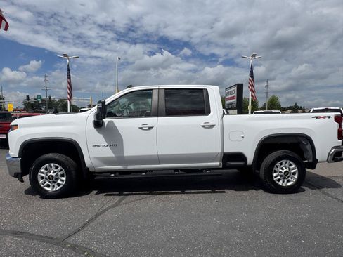 Used 2023 Chevrolet Silverado 2500 LT w/ Snow Plow Prep/Camper Package AWD/4WD image 4