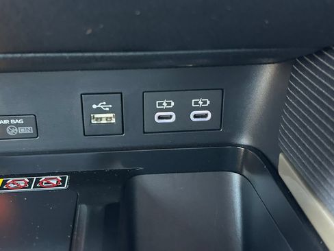 Used 2026 Toyota Camry SE w/ Multimedia Upgrade Package FWD image 29