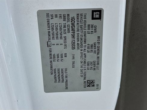 Used 2017 Chevrolet Express 2500 image 22