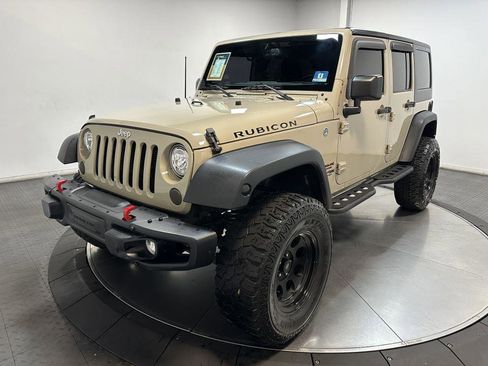 Used 2018 Jeep Wrangler Unlimited Rubicon w/ Connectivity Group image 6