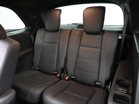 Used 2025 Mercedes-Benz GLS 450 4MATIC image 27