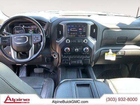 Used 2020 GMC Sierra 2500 Denali w/ Denali Ultimate Package AWD/4WD image 10