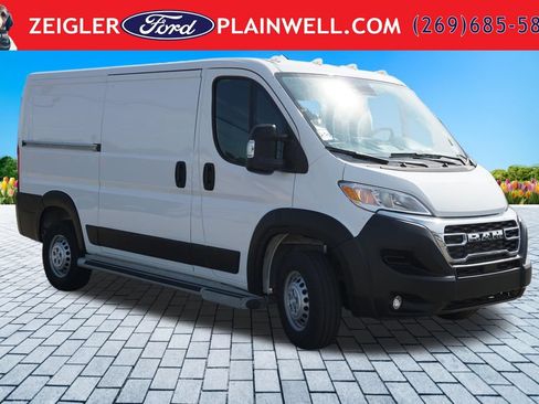 Used 2025 RAM ProMaster 2500 w/ U-Haul Equipment Group FWD image 7