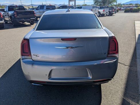 Used 2015 Chrysler 300 S w/ 300S Premium Group RWD image 4