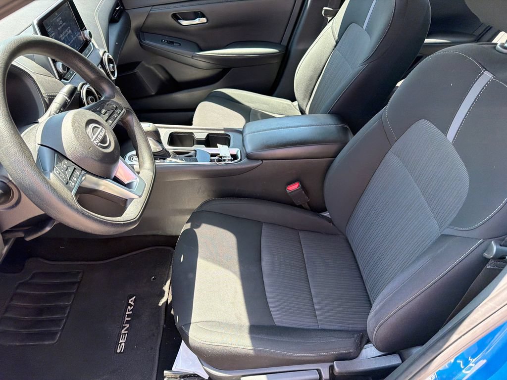 Used 2024 Nissan Sentra SV FWD image 9