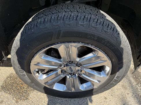 Used 2018 Ford F150 XLT w/ Equipment Group 302A Luxury image 29