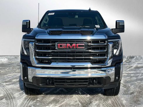 New 2026 GMC Sierra 2500 SLT AWD/4WD image 8