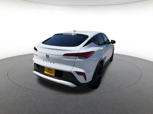 Used 2025 Buick Envista Sport Touring image 13