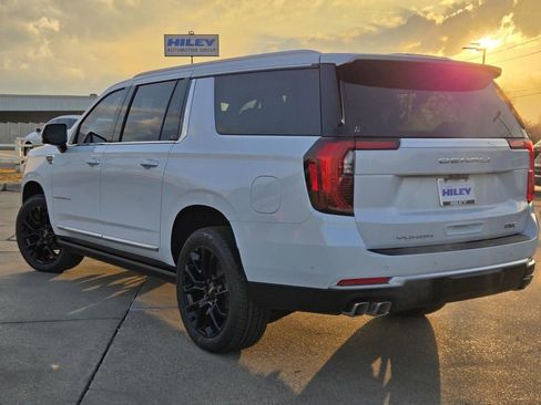 New 2026 GMC Yukon XL Denali w/ Denali Reserve Package image 3