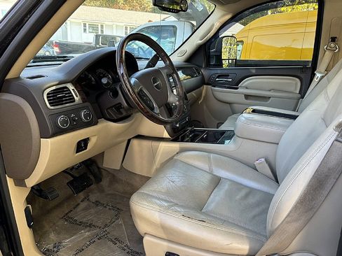 Used 2014 GMC Sierra 3500 Denali image 14