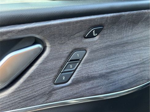 Used 2021 Jeep Grand Cherokee L Overland w/ Luxury Tech Group IV image 25