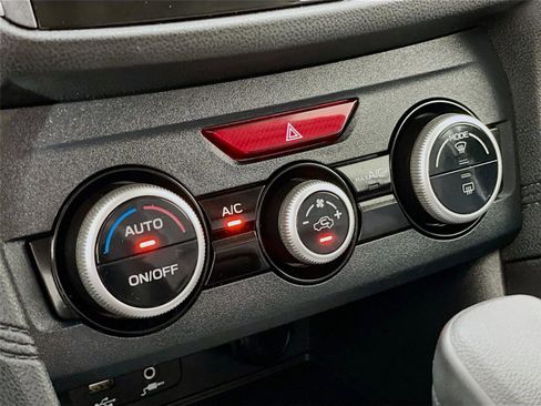 Certified 2023 Subaru Crosstrek 2.0i image 18