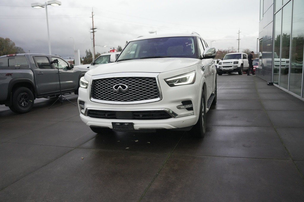Used 2024 INFINITI QX80 Luxe AWD/4WD image 9
