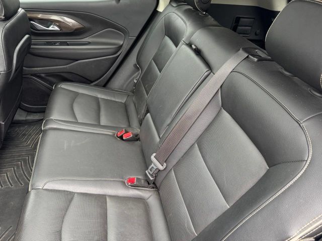 Used 2019 GMC Terrain Denali w/ Advanced Safety Package AWD/4WD image 8