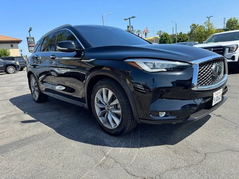 Used 2020 INFINITI QX50 Essential w/ Convenience Package FWD image 4