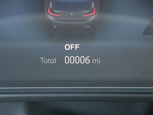 New 2026 BMW 330i xDrive Sedan w/ M Sport Package image 12