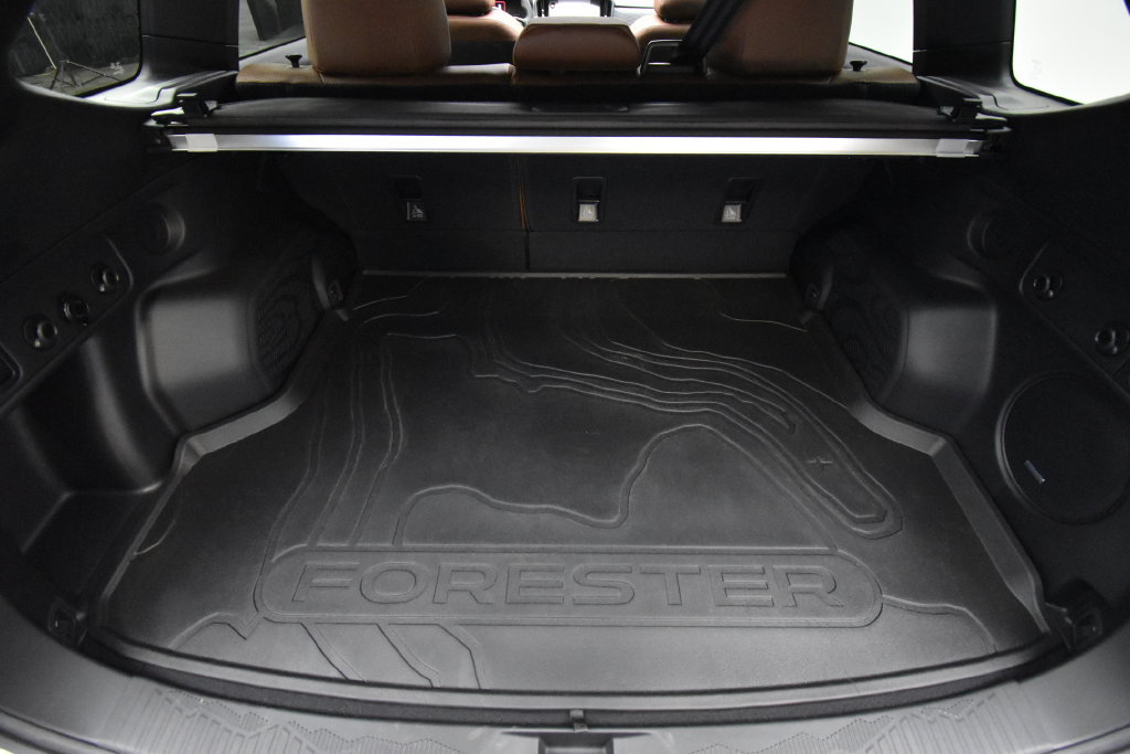 Used 2025 Subaru Forester Touring AWD/4WD image 26