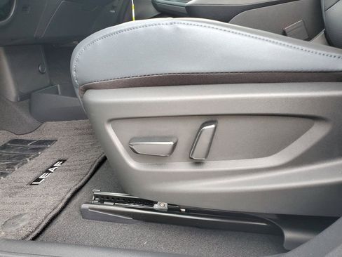 New 2026 Nissan Leaf SV+ image 17