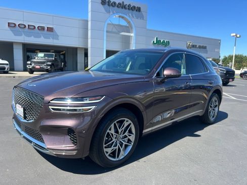 Used 2023 Genesis GV70 2.5T w/ Advanced Package AWD/4WD image 5
