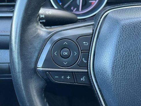 Certified 2019 Toyota Camry XLE w/ Sunroof Package FWD image 27