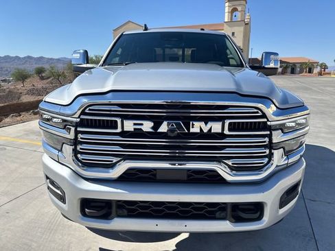 Used 2026 RAM 2500 Laramie AWD/4WD image 8