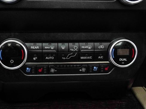 Used 2021 Ford Expedition Max Limited image 21