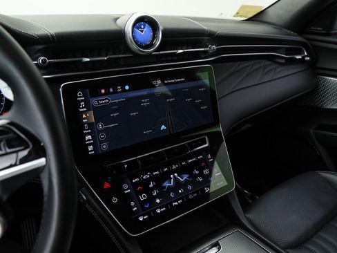 Certified 2023 Maserati Grecale GT image 20