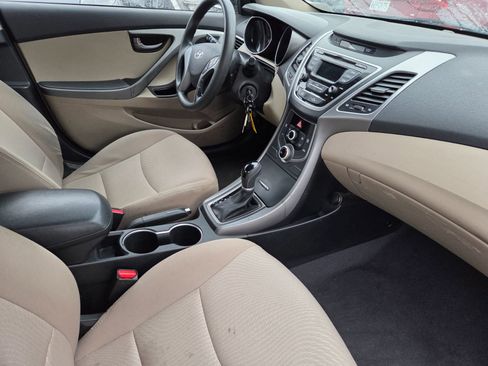 Used 2016 Hyundai Elantra SE image 15