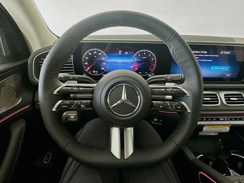 New 2026 Mercedes-Benz GLS 450 4MATIC image 11