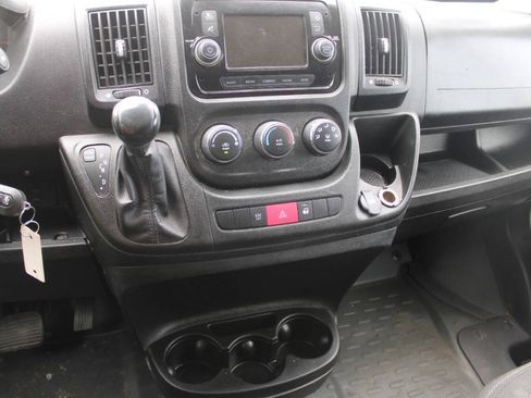 Used 2018 RAM ProMaster 2500 FWD image 11