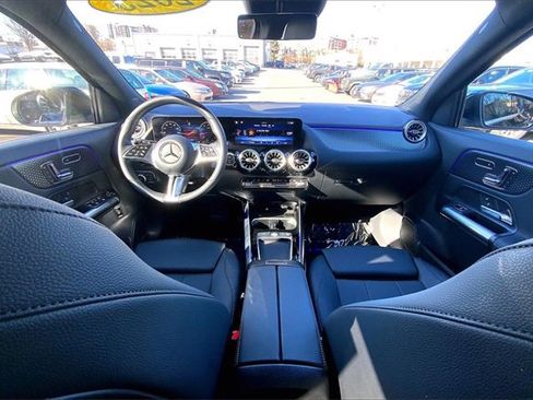 Used 2025 Mercedes-Benz GLA 250 4MATIC image 11