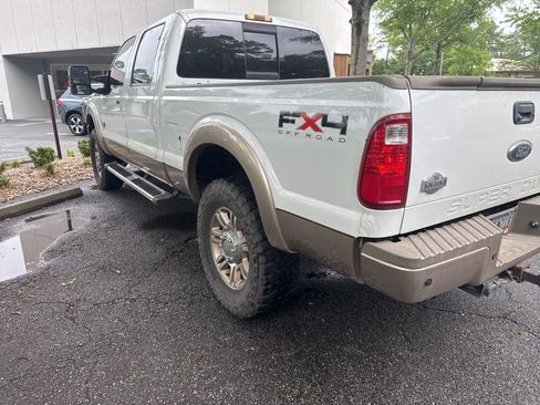 Used 2011 Ford F350 King Ranch w/ King Ranch w/Chrome Pkg AWD/4WD image 4
