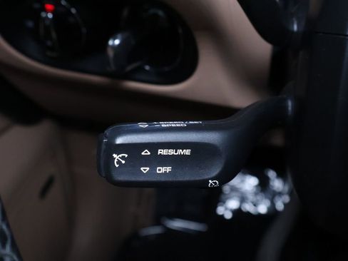 Used 2019 Porsche Macan AWD/4WD image 27