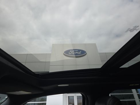 Used 2022 Ford F150 Platinum AWD/4WD image 20