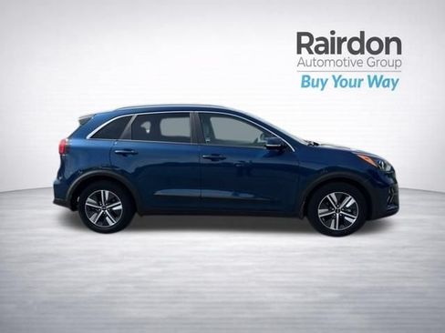 Used 2022 Kia Niro EX Premium FWD image 8