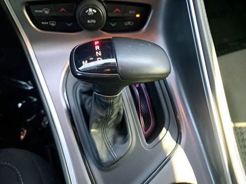 Used 2020 Dodge Challenger SXT w/ Driver Convenience Group AWD/4WD image 21