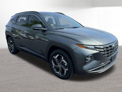 Used 2022 Hyundai Tucson Limited AWD/4WD image 2