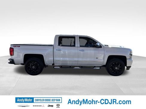 Used 2018 Chevrolet Silverado 1500 High Country image 8