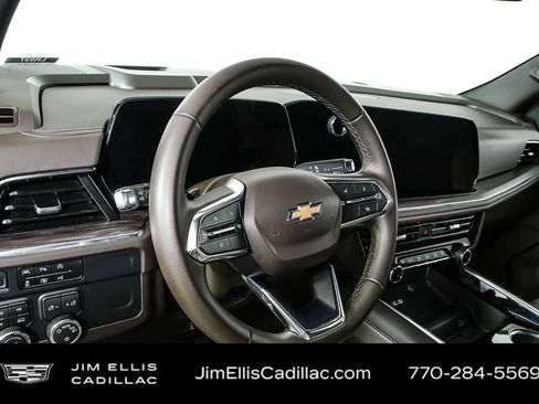 Used 2025 Chevrolet Tahoe LT image 4